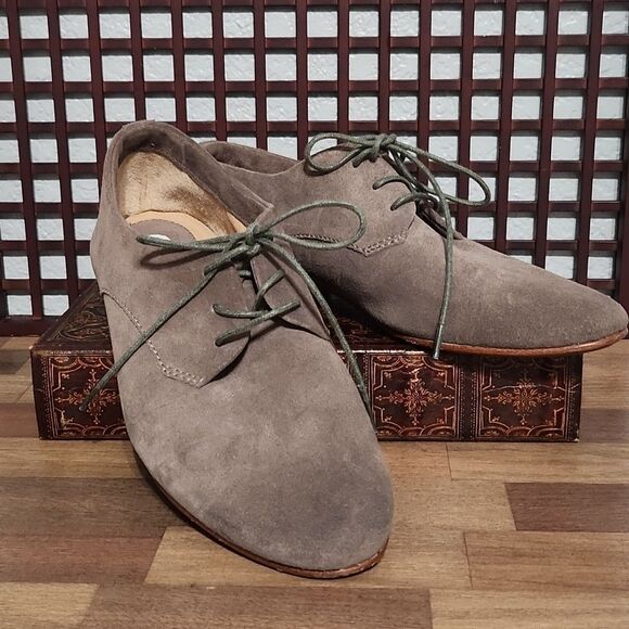 SIZE 8 | Frye Tracy Suede Oxford - Picture 1 of 7